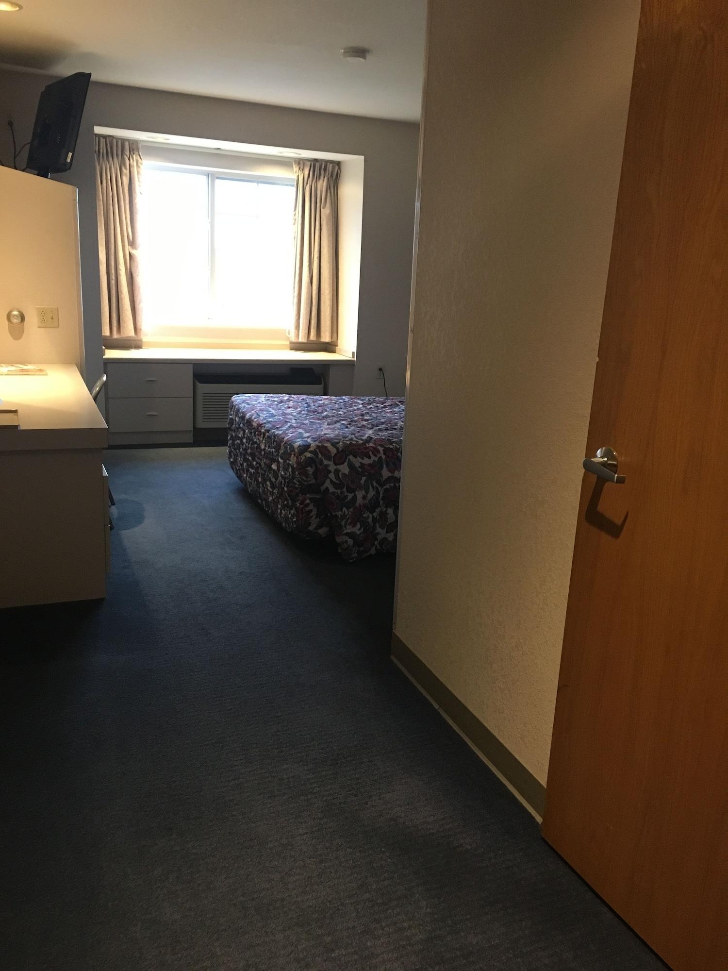 Microtel Inn By Wyndham Champaign Esterno foto