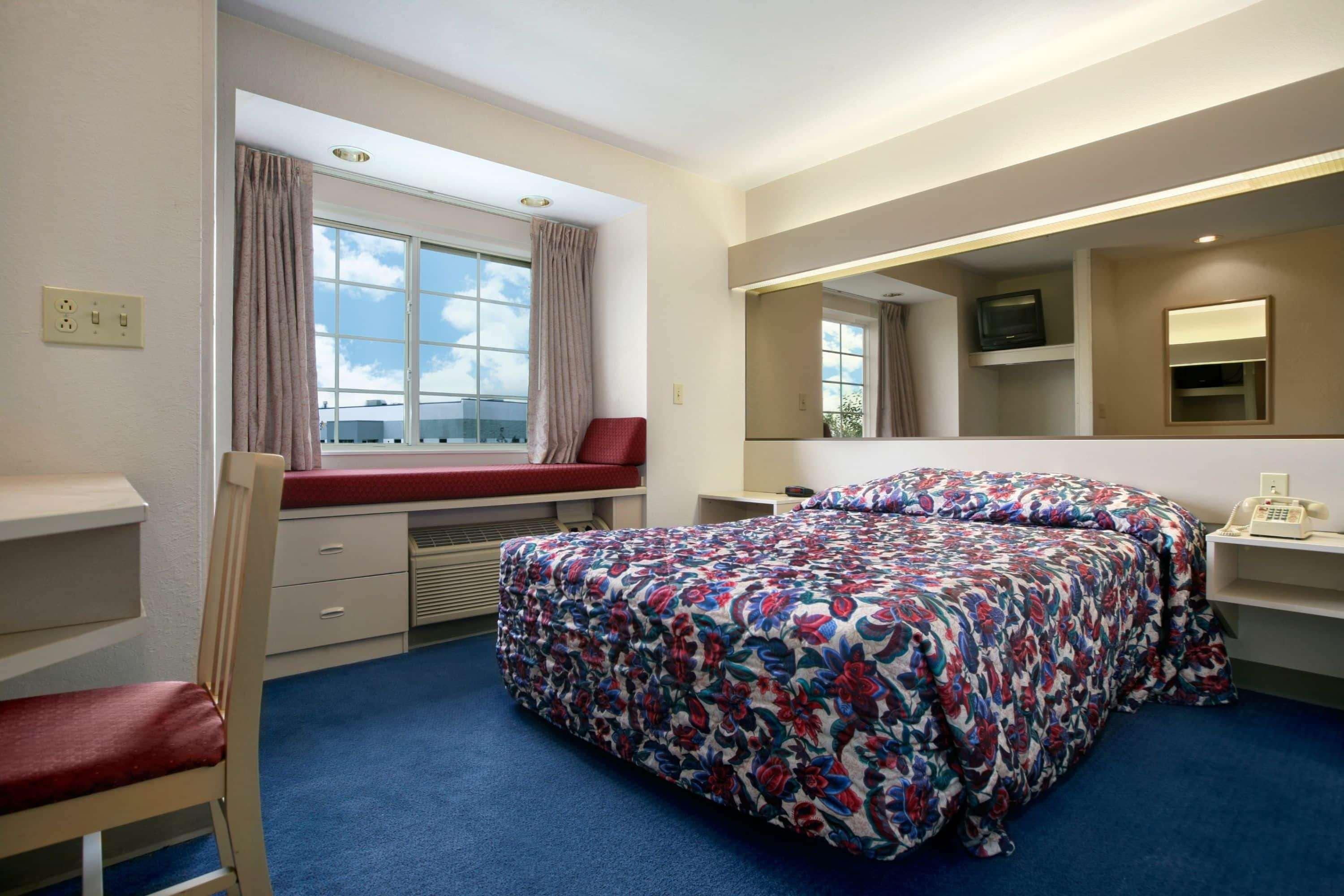 Microtel Inn By Wyndham Champaign Esterno foto