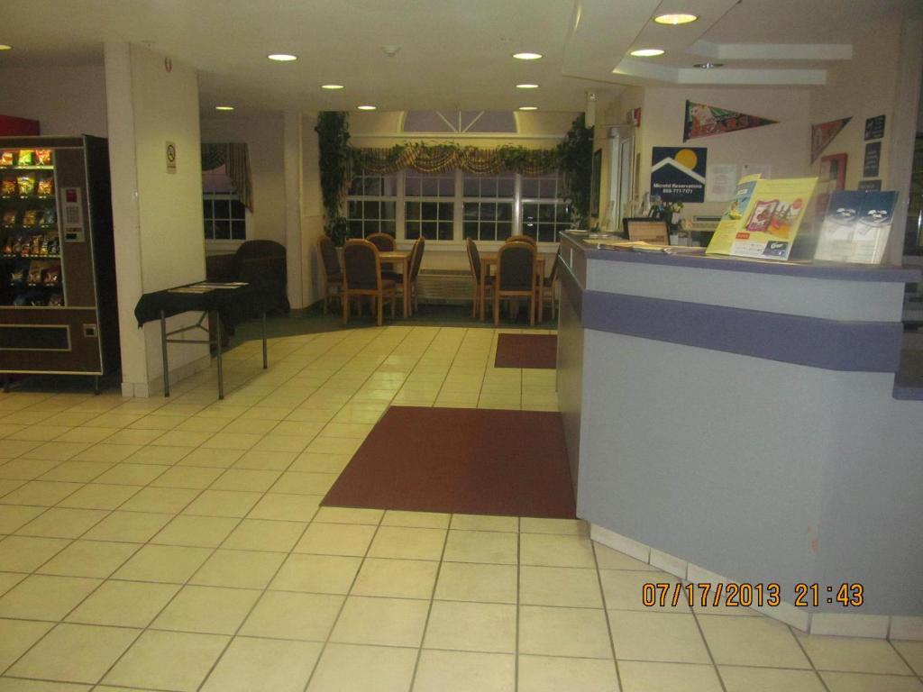 Microtel Inn By Wyndham Champaign Esterno foto