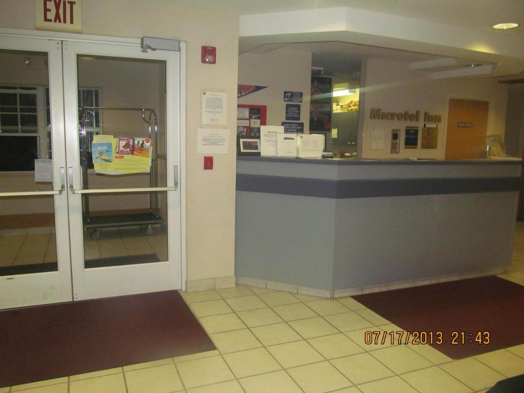 Microtel Inn By Wyndham Champaign Esterno foto
